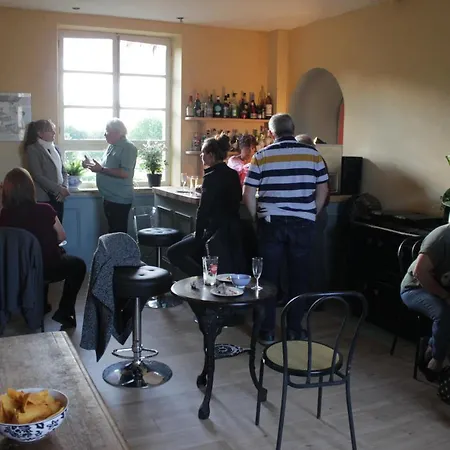 Landhuis The Mad Hatters Kitchen *