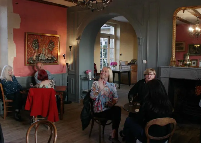 The Mad Hatters Kitchen * Chaunay