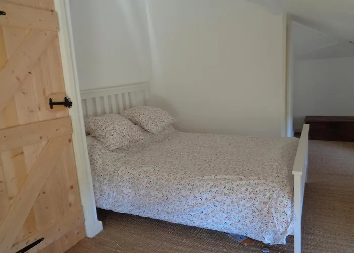 The Mad Hatters Kitchen Chaunay