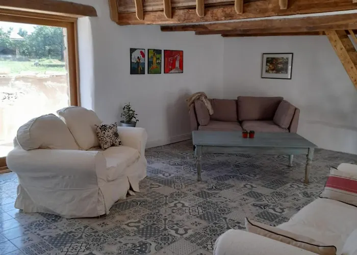 The Mad Hatters Kitchen * Chaunay